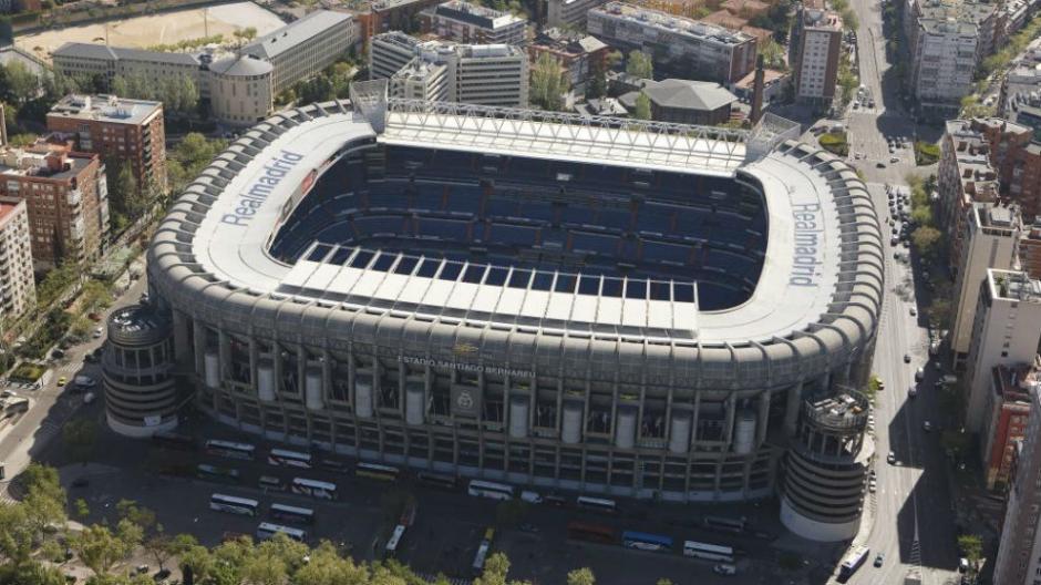 El estadio Santiago Bernabéu sería la sede para este encuentro fuera de Argentina. (Foto: Marca)