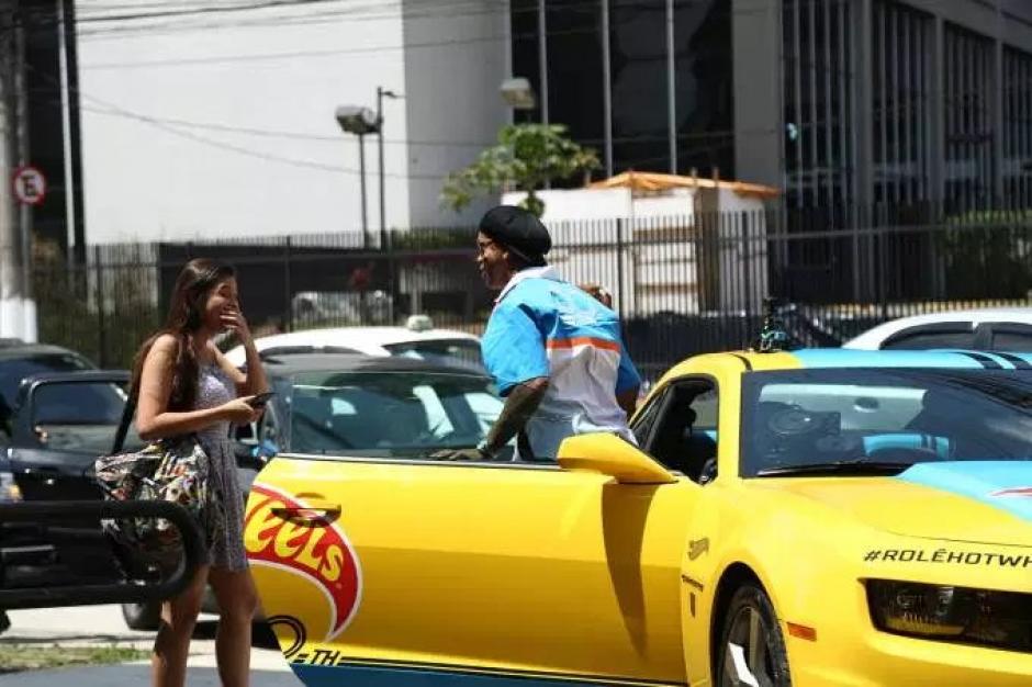 Ronaldinho fue piloto de Uber por un día y sorprendió a algunas personas en Brasil. (Foto: Instagram)
