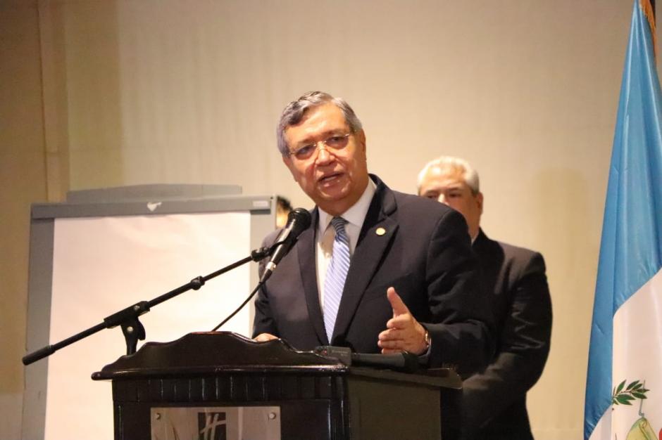 El vicepresidente Jafeth Cabrera estuvo en la inauguración del primer Congreso de Facultades de Medicina de Guatemala. (Foto: Vicepresidencia)