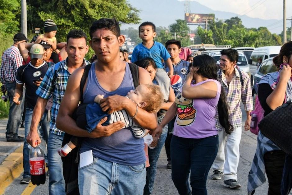 Alrededor de 2 mil migrantes hondureños partieron desde su país hacia Estados Unidos buscando una mejor vida. (Foto: AFP)