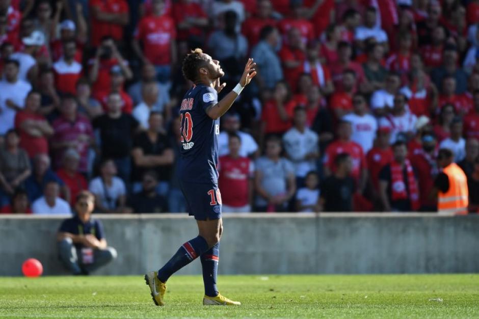 Neymar llamó "llorones" a los seguidores del Nimes. (Foto: AFP)