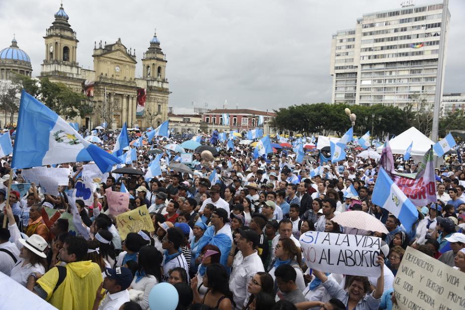 Miles de guatemaltecos atendieron la convocatoria de las iglesias y participaron en la multitudinaria marcha por la vida y la familia el domingo 2 de septiembre. (Foto: Susana Flores/Nuestro Diario)