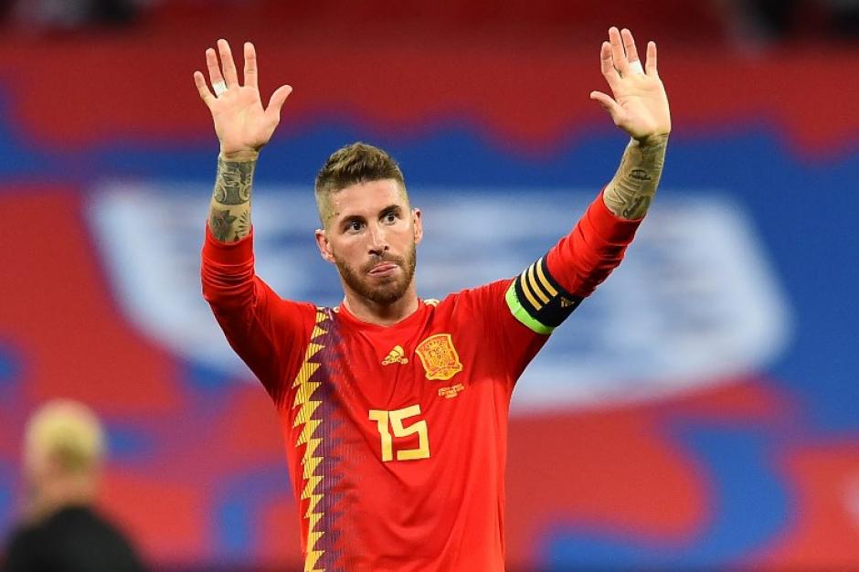 El defensor Sergio Ramos fue el capitán de España en el partido ante Inglaterra por la Liga de Naciones. (Foto: AFP)