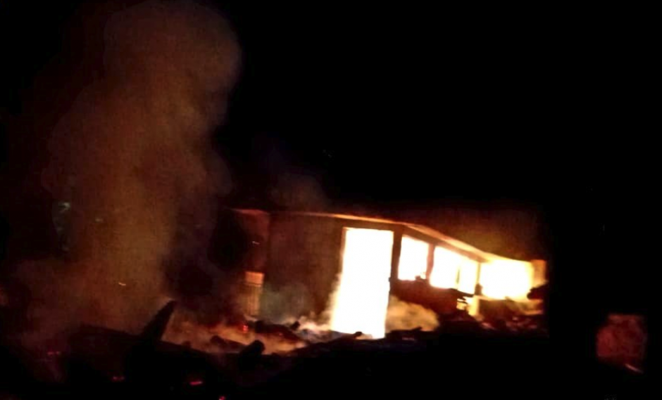 Un incendio estructural se produjo en San Carlos Sija, Quetzaltenango. (Foto: Bomberos Voluntarios)