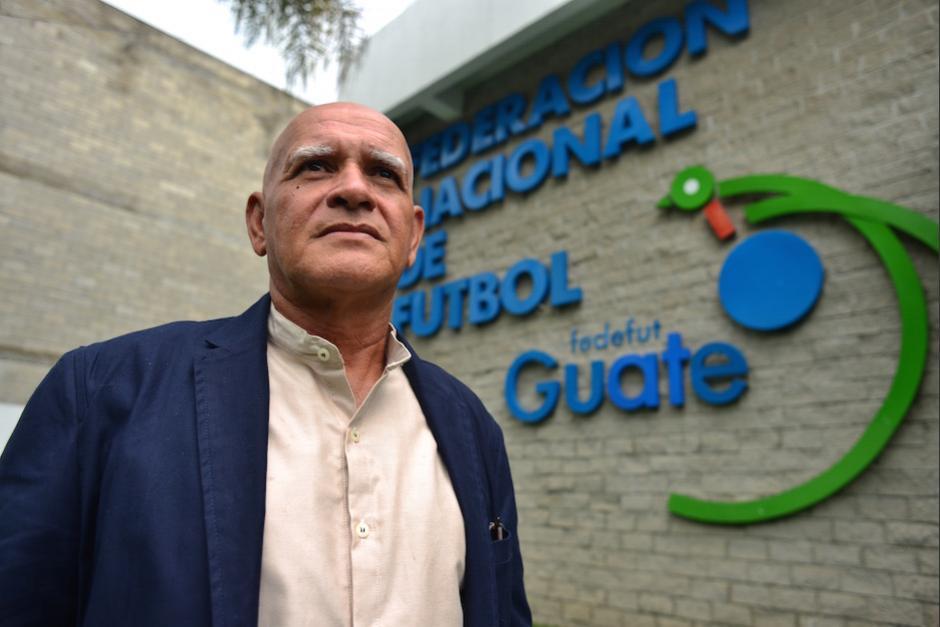 El exseleccionador nacional Walter Claverí demandó a la Fedefutbol ante la Inspección General de Trabajo. (Foto: Archivo/Soy502)