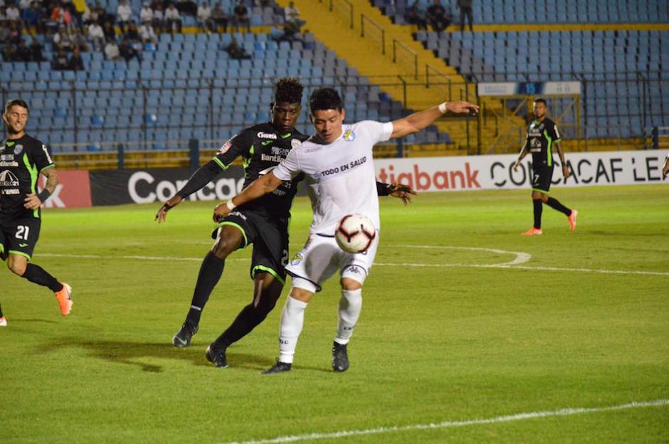 Comunicaciones enfrentó a Marathón, de Honduras, en el estadio Nacional. (Foto: Rudy Martínez/Soy502)