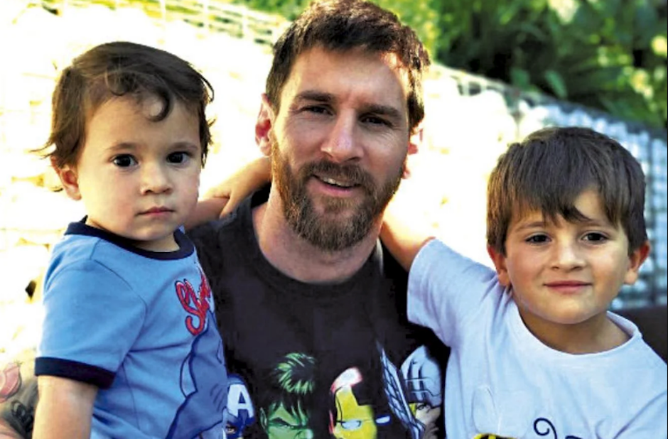Lionel Messi y sus hijos durante las vacaciones de verano. (Foto: Instagram)