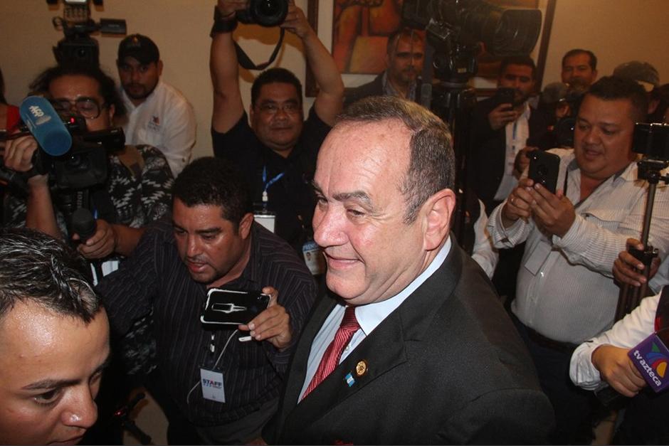 El candidato por Vamos, Alejandro Giammattei afirmó que cancelarán a la UNE. (Foto: Luis Barrios/Soy502)&nbsp;