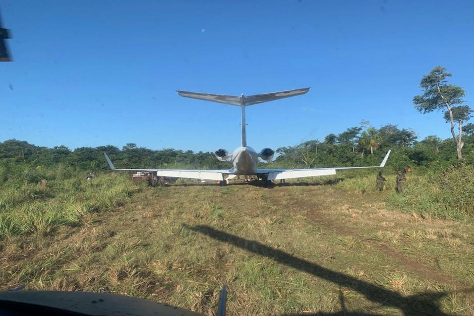 Esta aeronave sería la quinta aeronave detectada en los últimos dos días (Foto: Ejército de Guatemala)