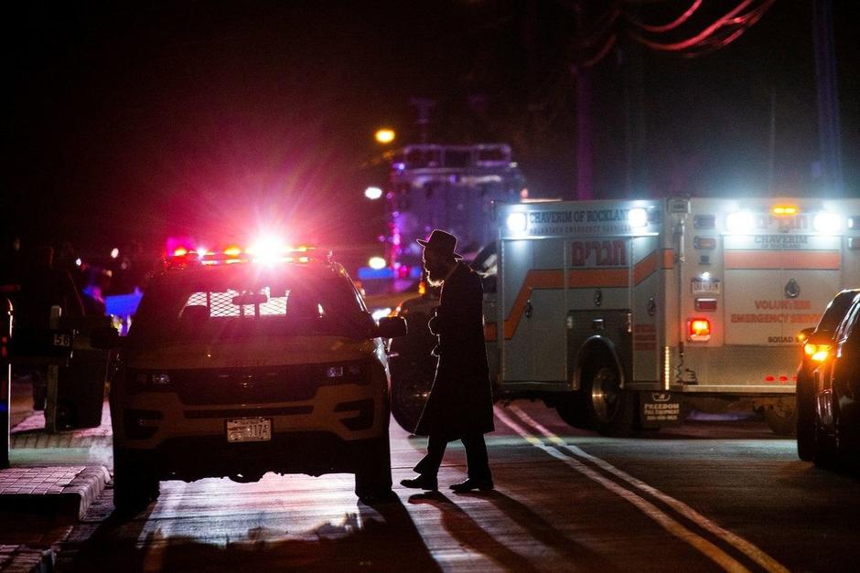 Cinco personas resultaron heridas en un ataque terrorista a una residencia ubicada cerca de la ciudad de Nueva York. (Foto: AFP)