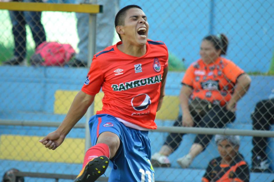 John Méndez marcó el gol de Municipal frente al Águila de San Miguel. (Foto: Rudy Martínez/Soy502)