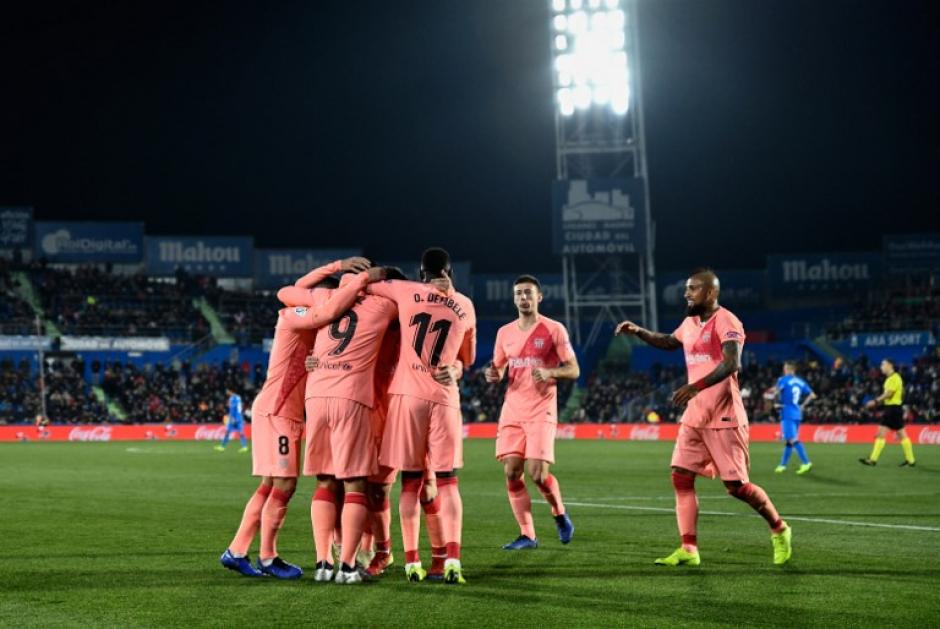Así fue el festejo del Barcelona en la anotación del uruguayo Luis Suárez. (Foto: AFP)