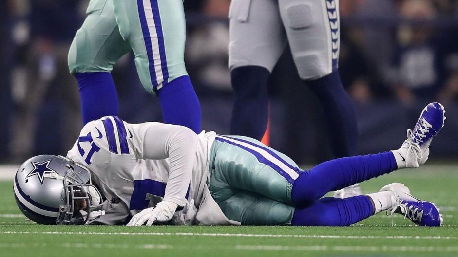 Allen Hurns de los vaqueros de Dallas sufrió una espeluznante lesión en duelo de comodines de la NFL. (Foto: AFP)