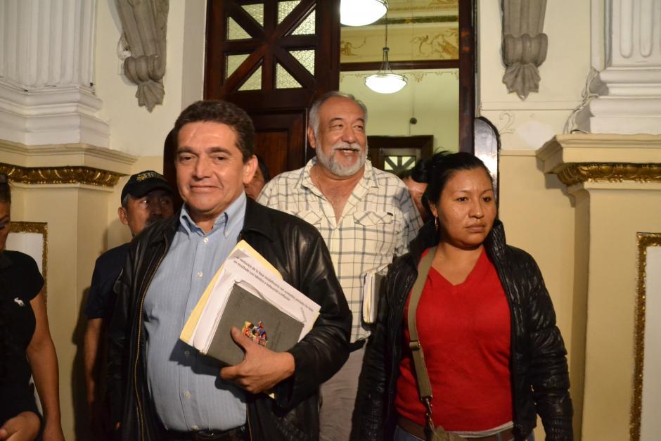 El líder magisterial Joviel Acevedo participó en la entrega del Pacto Colectivo, junto con el presidente Jimmy Morales. (Foto: Archivo/Soy502)