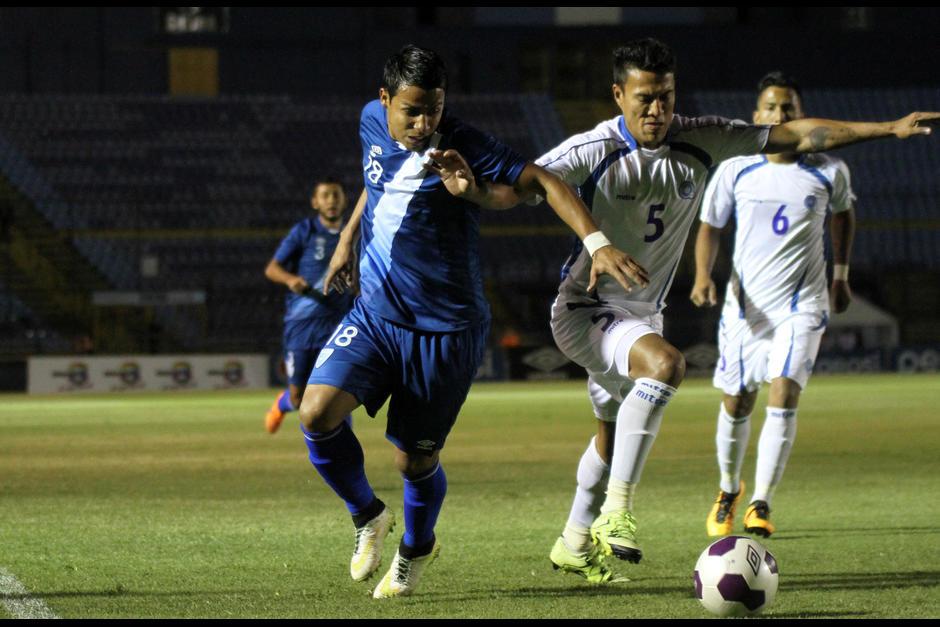 Guatemala y El Salvador se enfrentaron en el estadio Nacional Doroteo Guamuch Flores en el 2016. (Foto: Archivo/Soy502)