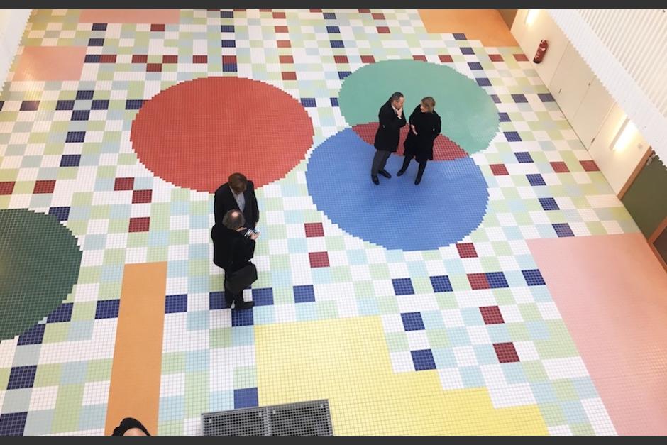 El artista guatematleco Carlos Pérez se inspiró en los textiles nacionales para su obra titulada "Lugar de los venados". (Foto: Carlos Pérez)&nbsp;