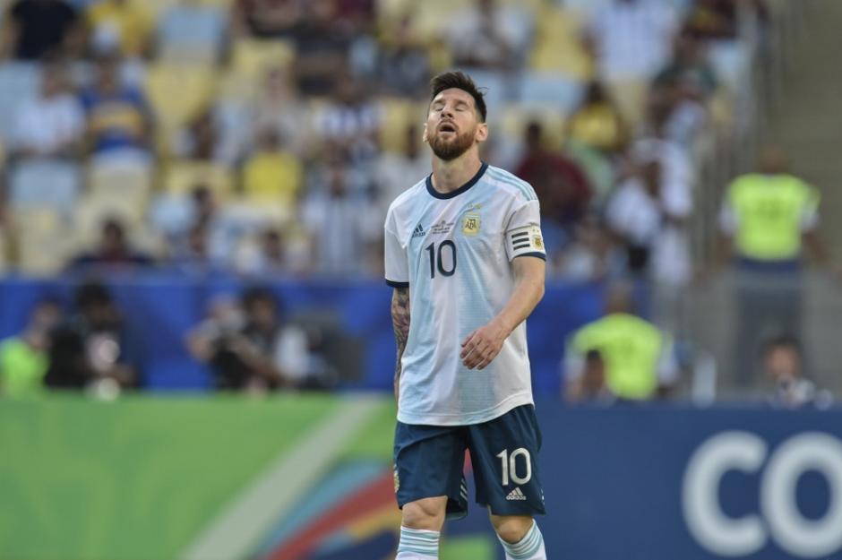 Lionel Messi arremetió contra el arbitraje tras la derrota contra Brasil. (Foto: AFP)