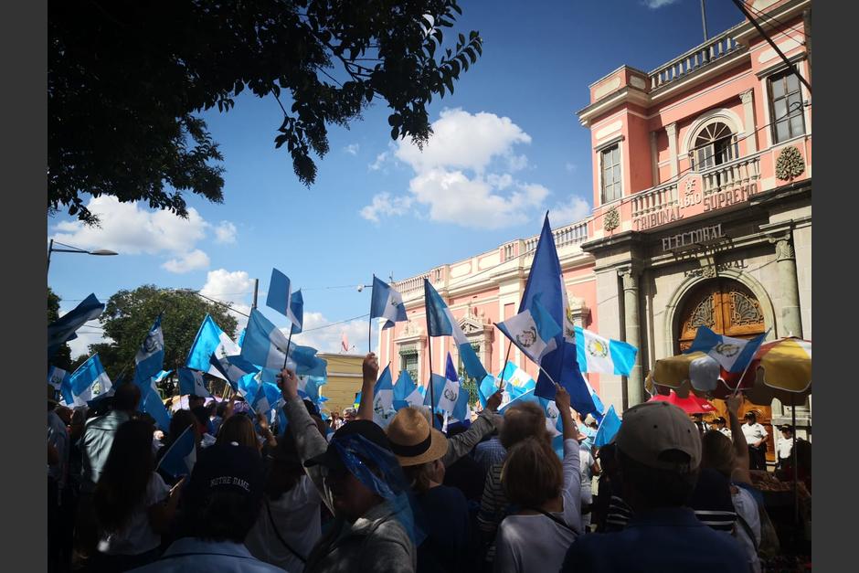 Los manifestantes consideran que hubo fraude en las elecciones, mientras el TSE rechaza este señalamiento. (Foto: José Miguel Castañeda/Soy502)