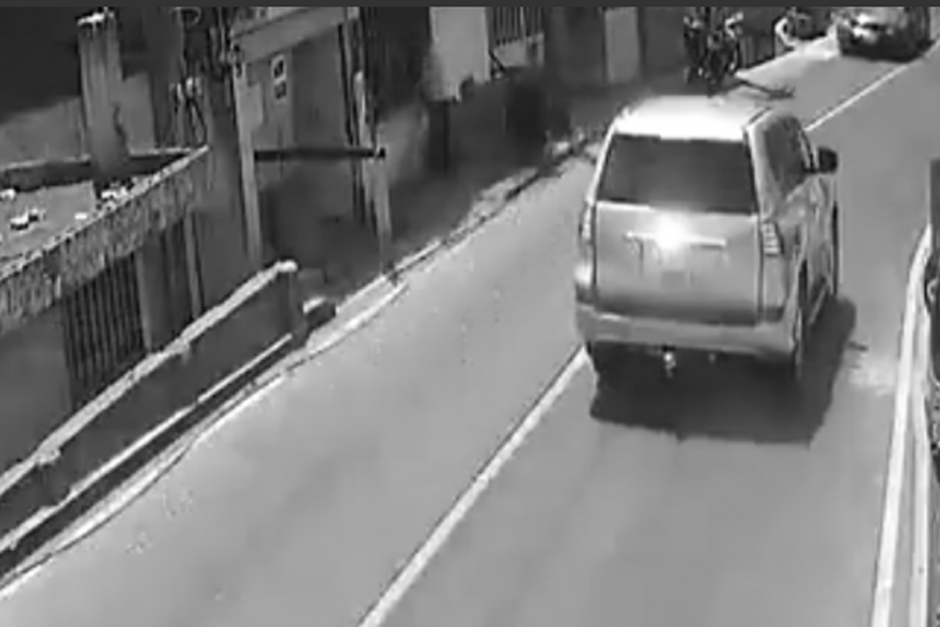 Un video capta el momento del accidente. El responsable se da a la fuga. (Foto: captura video)&nbsp;