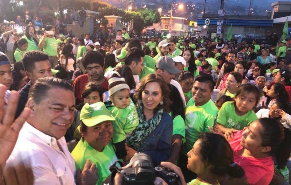 En la actividad que generó la polémica estará la candidata presidencial de la UNE, Sandra Torres. (Foto:Rafa Bocache/Facebook)