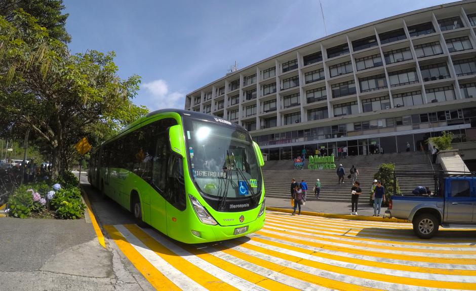El Transmetro busca convertirse en una solución para el transporte masivo de la ciudad. (Foto: Fredy Hernández/Soy502)
