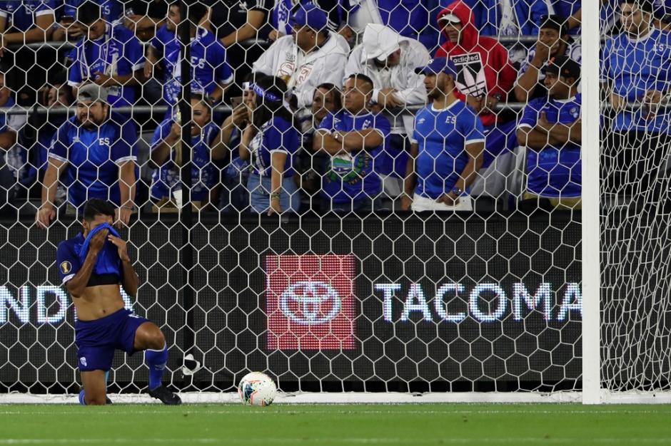 Honduras no tuvo piedad de El Salvador en la Copa Oro y lo goleó 4-0. (Foto: AFP)