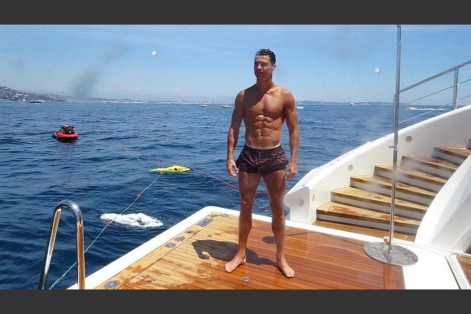 Una foto de las vacaciones de Cristiano Ronaldo provoca avalancha de memes. (Foto: Instagram)