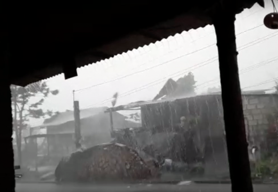 Las fuertes lluvias afectaron varias viviendas en Chimaltenango. (Foto: Captura de pantalla)