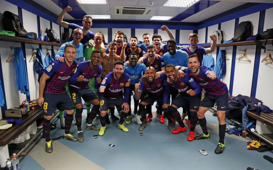 Así fue el festejo del Barcelona en el camerino del estadio Santiago Bernabéu (Foto: Barcelona)