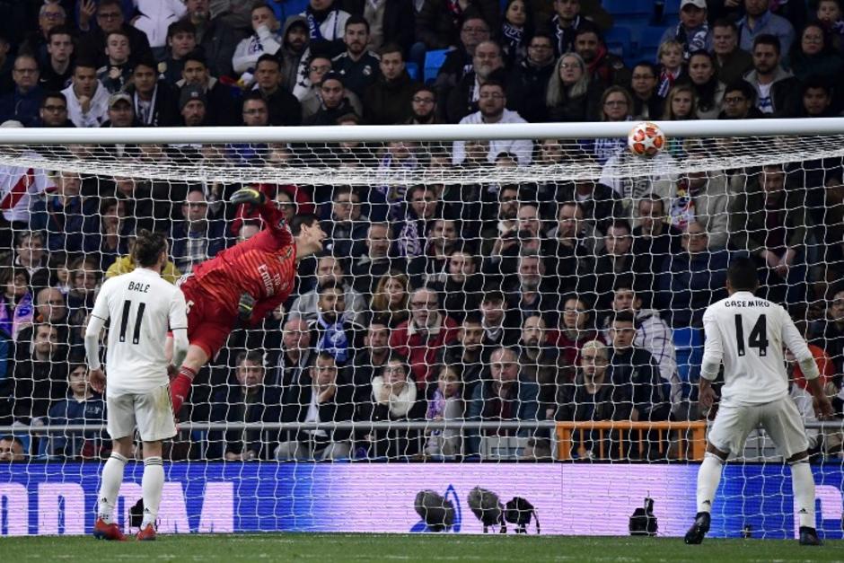El impresionante disparo fue directo al ángulo izquierdo del arco del Real Madrid. (Foto: AFP)