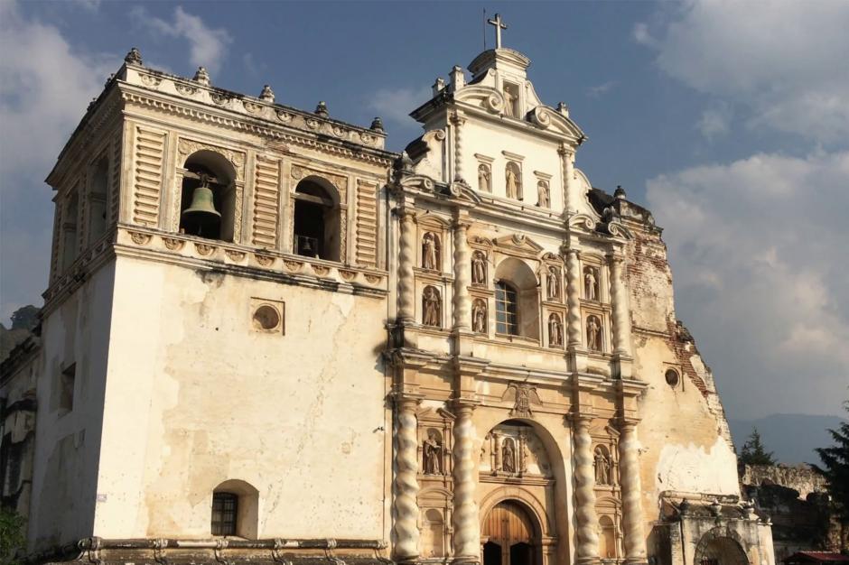 El Templo de San Francisco el Grande se localiza Antigua Guatemala, Sacatepéquez. (Foto: Cuaresmaps)