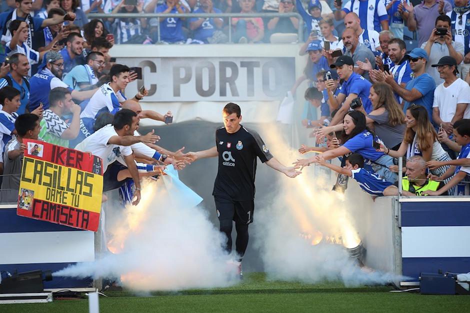 Iker Casillas es uno de los jugadores más queridos en el mundo del fútbol. (Foto: FC Porto)
