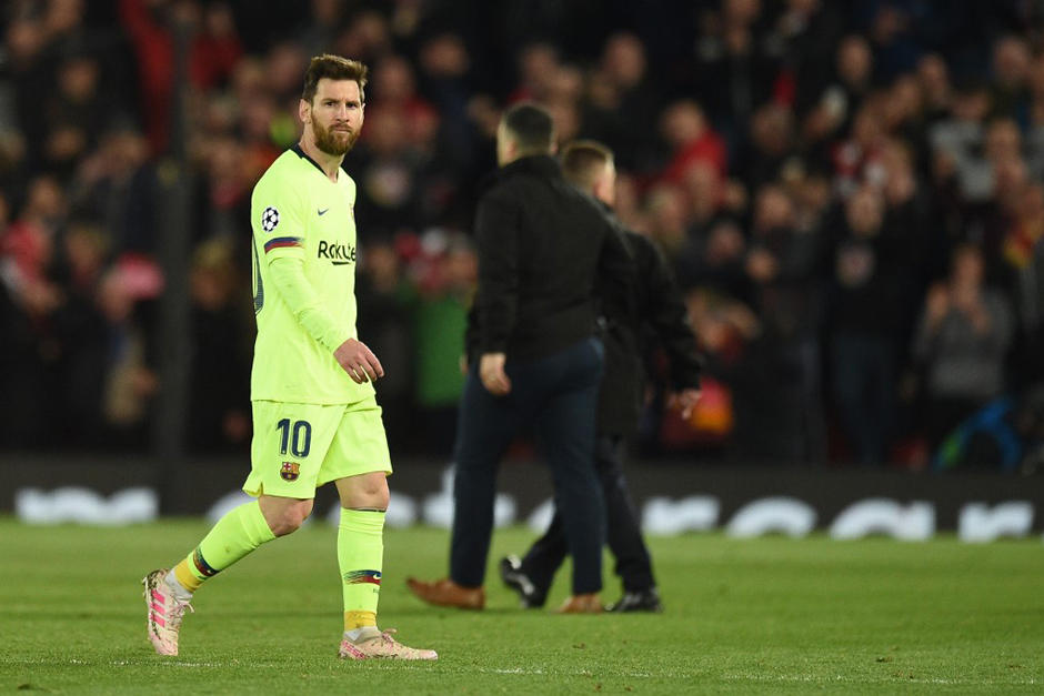 Messi llegó solo al aeropuerto ya que primero pasó por un control antidoping. (Foto: AFP)&nbsp;