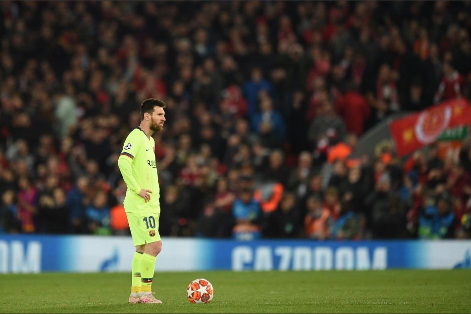 Messi luce desconsolado después de la eliminación del Barcelona en Anfield. (Foto: AFP)