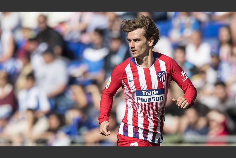 Antoine Griezmann aceptaría hasta bajarse el sueldo para ficha por el FC Barcelona. (Foto: AFP)