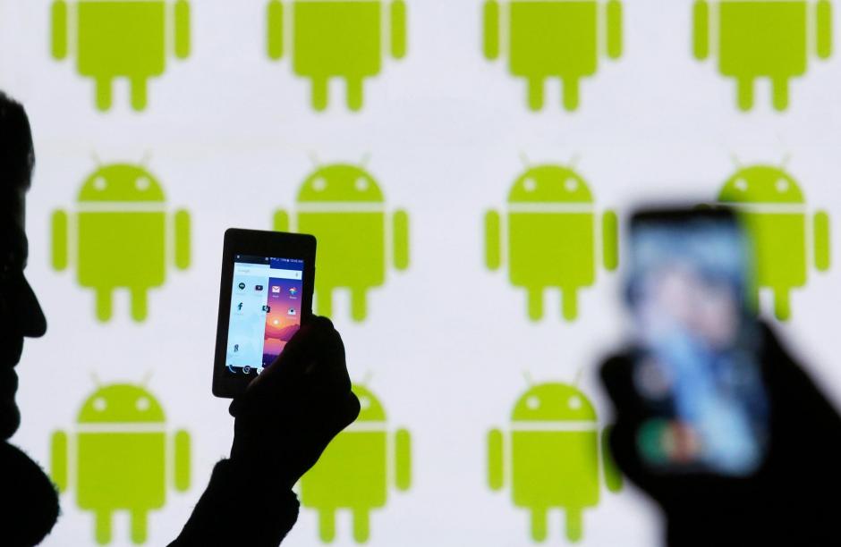 Los hackers han logrado vulnerar el sistema Android por lo que es necesario que actualices tu dispositivo. (Foto: wired)