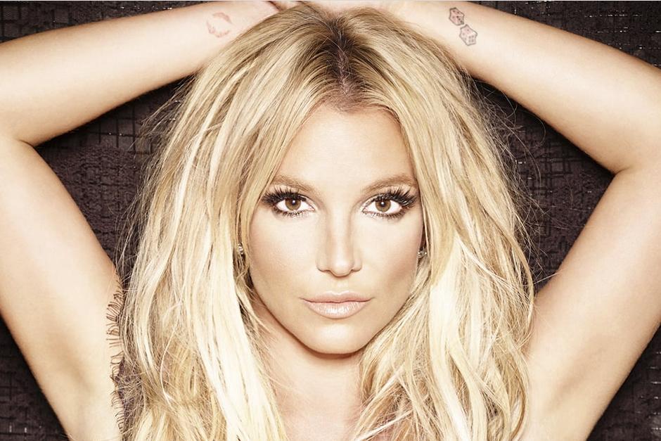 Britney Spears baila al estilo de Michael Jackson