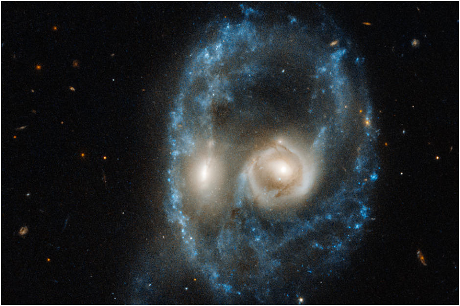 Se trata de “una titánica colisión frontal” de galaxias. (Foto NASA)
