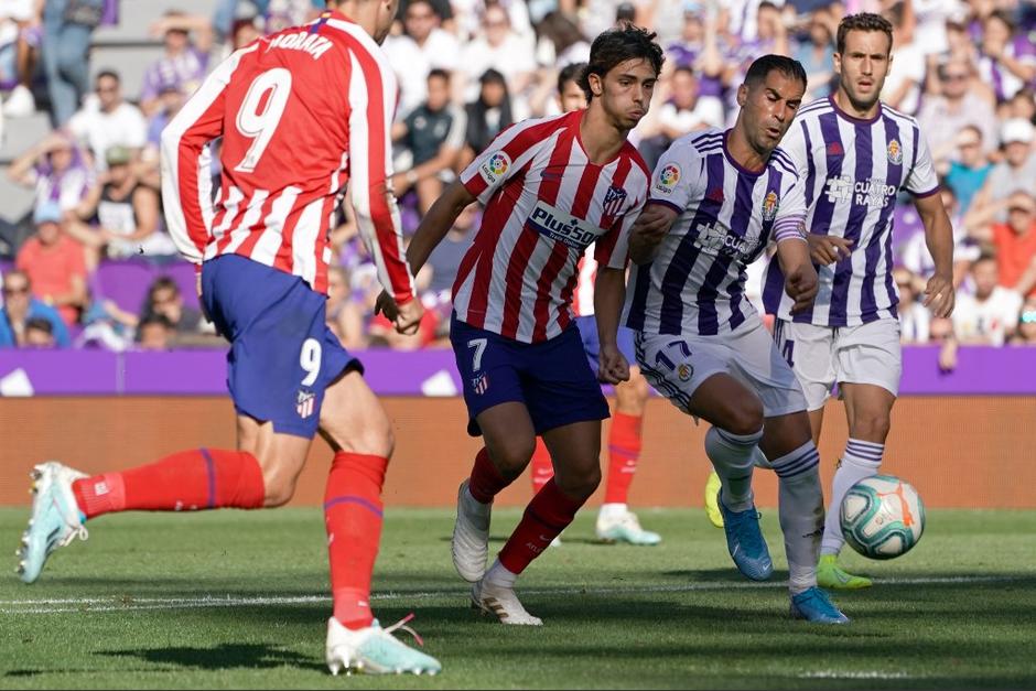 El Atlético de Madrid no pudo ganar en su visita al Valladolid y se alejó del Real Madrid. (Foto: AFP)