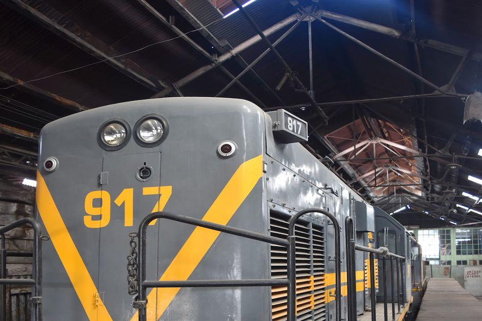La locomotora 9-17 estrenará la circulación. Son cuatro vagones, que transportarán a 60 personas cada uno (Foto: Fegua)