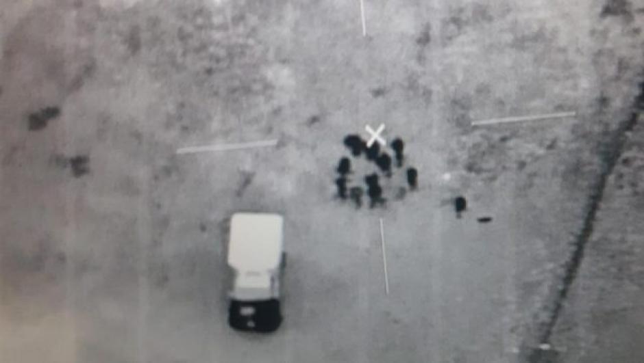 Una fotografía aérea capta el momento en el que supuestamente los pobladores "emboscaron" a la patrulla del Ejército. (Foto: Ejército de Guatemala)