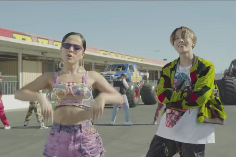 Becky G y J-Hope estrenaron tema y ya es tendencia. (Foto: captura de pantalla)&nbsp;