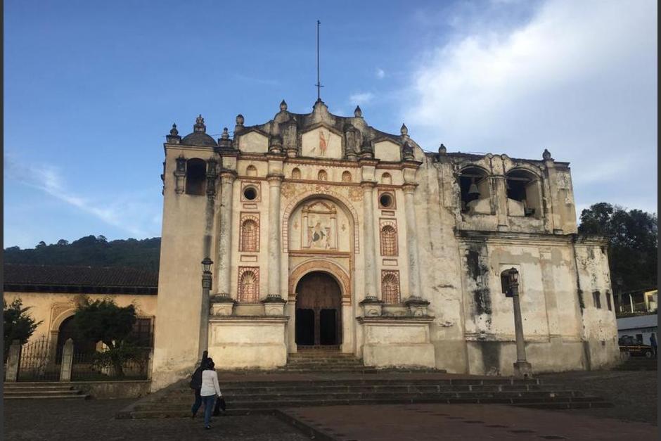 El presidente corrige al alcalde de Antigua Guatemala sobre las medidas tomadas el lunes en San Juan del Obispo. (Foto: Fredy Hernández/Soy502)