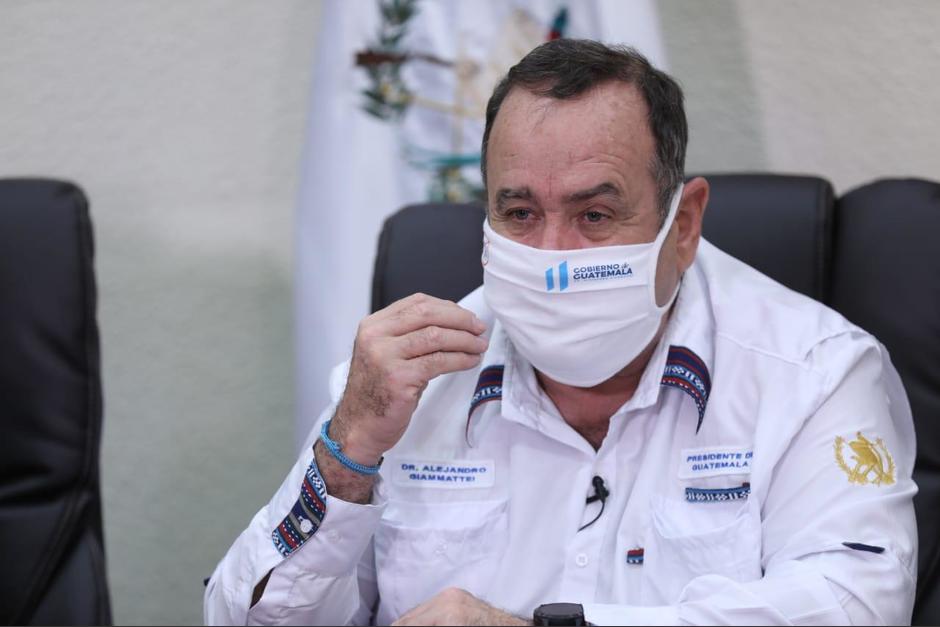 El presidente de Guatemala confirmó la información en cadena nacional. (Foto: SCSPR)&nbsp;