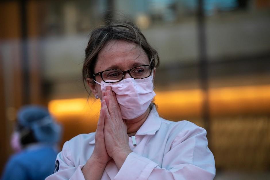 Unas 70 mil enferemeras estarían comntagiadas por Coronavirus en España. (Foto: AFP)