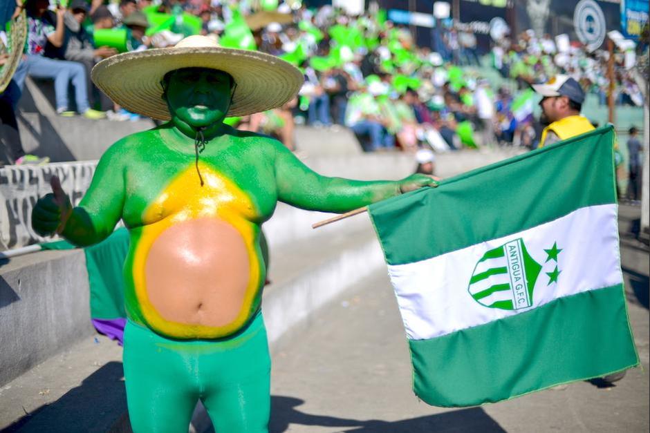 El Aguacatón Antigüeño era un personaje querido y admirado entre los seguidores de Antigua GFC. (Foto: Archivo/Soy502)