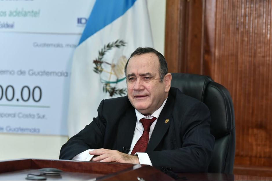 El presidente Alejandro Giammattei participó en una entrevista realizada por el Conjuve, para conmemorar el Día Internacional de la Juventud. (Foto: Presidencia)