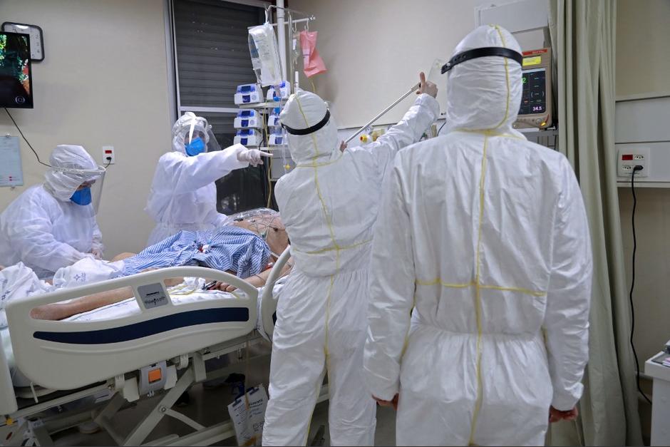 El Ministerio de Salud reporta 62,313 casos de Covid-19 en todo el país, de los cuales 9,775 están activos hasta el 14 de agosto. (Foto: AFP)&nbsp;