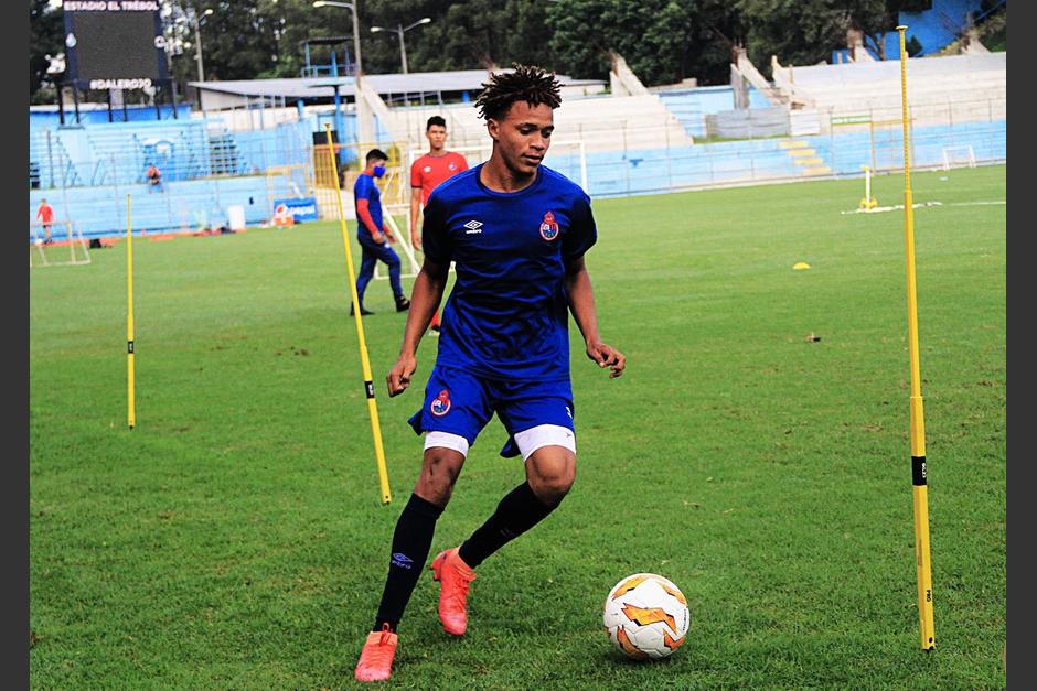 Erick Castro proviene del Izabal JC que disputó una serie de ascenso de Tercera a Segunda División. (Foto: CSD Municipal)