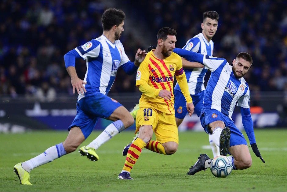 Messi no pudo ayudar para que el Barcelona venciera al Espanyol. (Foto: AFP)